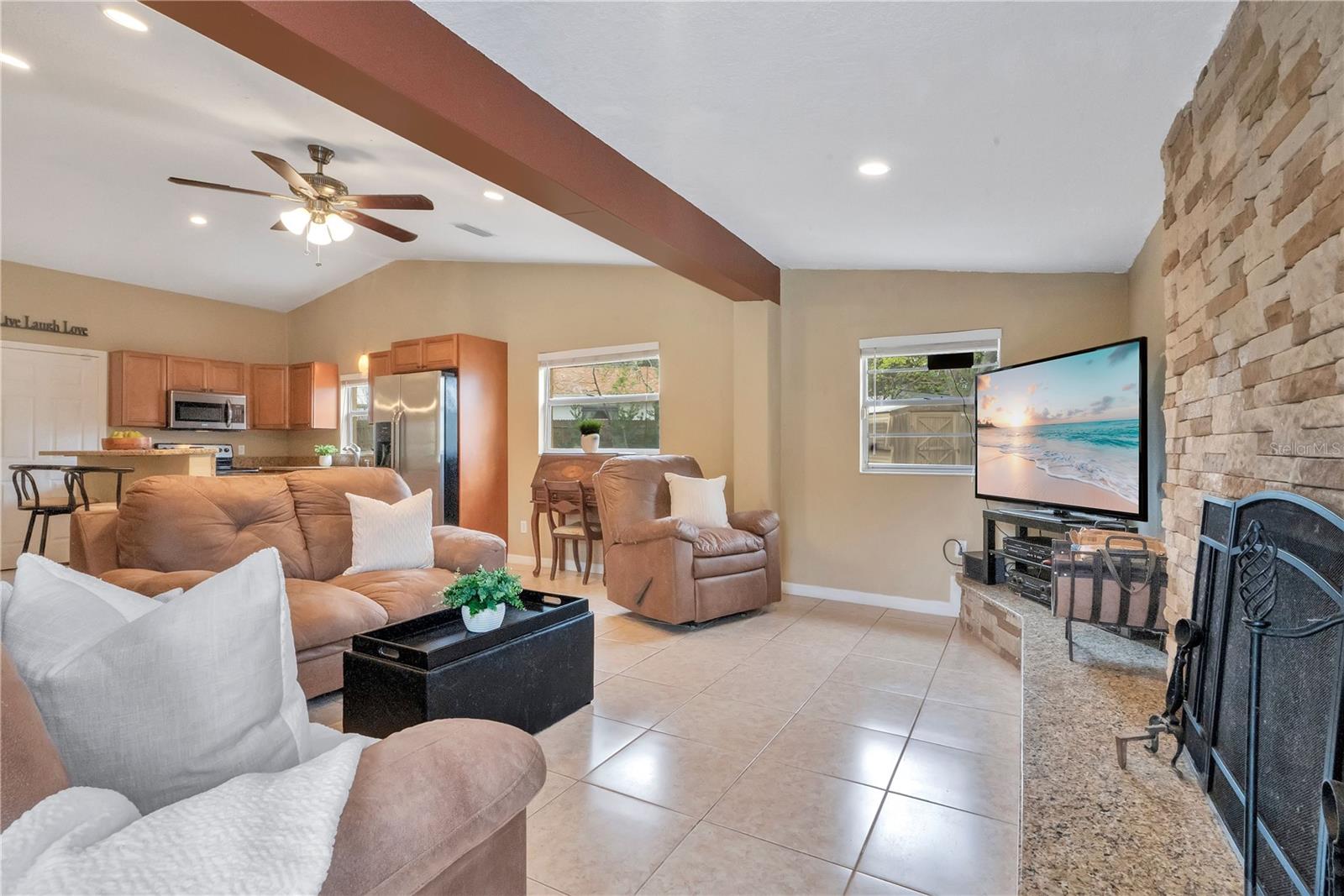 Image 6 of 45 For 361 Violet Dell