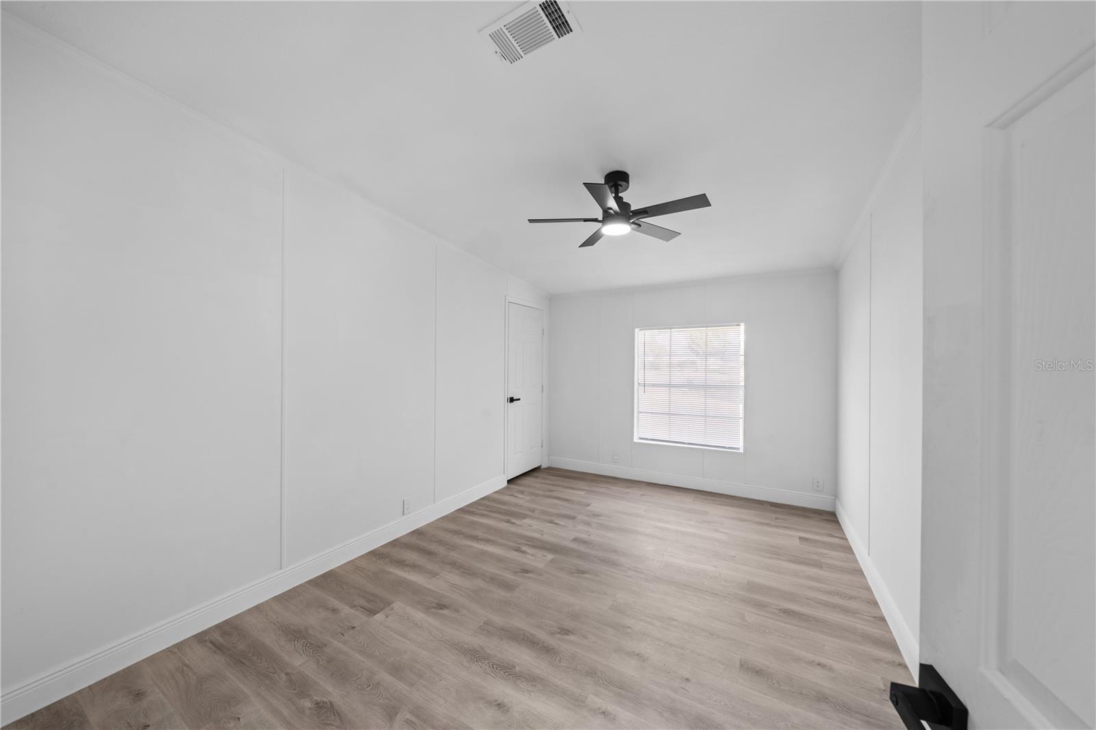 Image 31 of 57 For 27846 Pelican Isle Drive