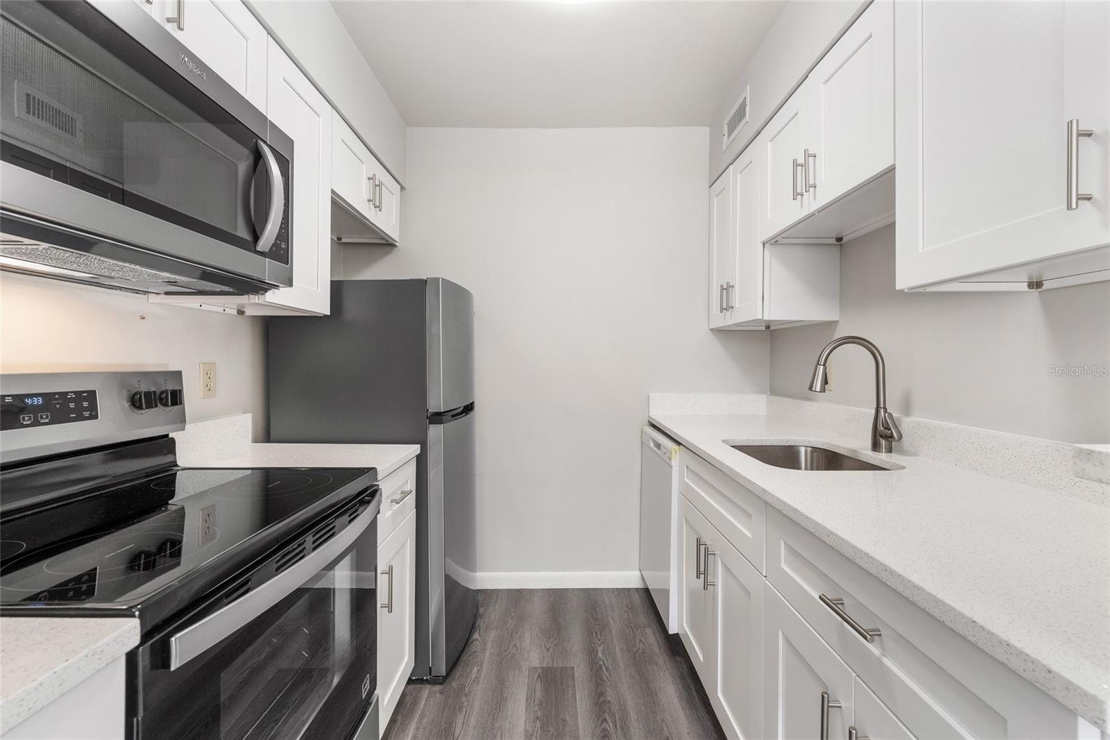 Image 8 of 23 For 6120 Peregrine Avenue A08-2