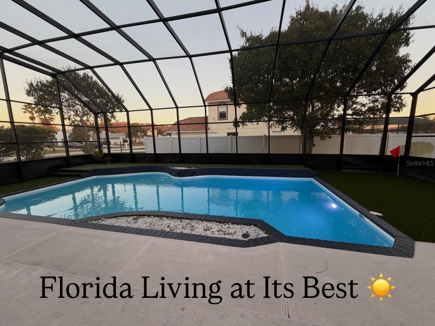 Image 20 of 22 For 2462 Albany Drive