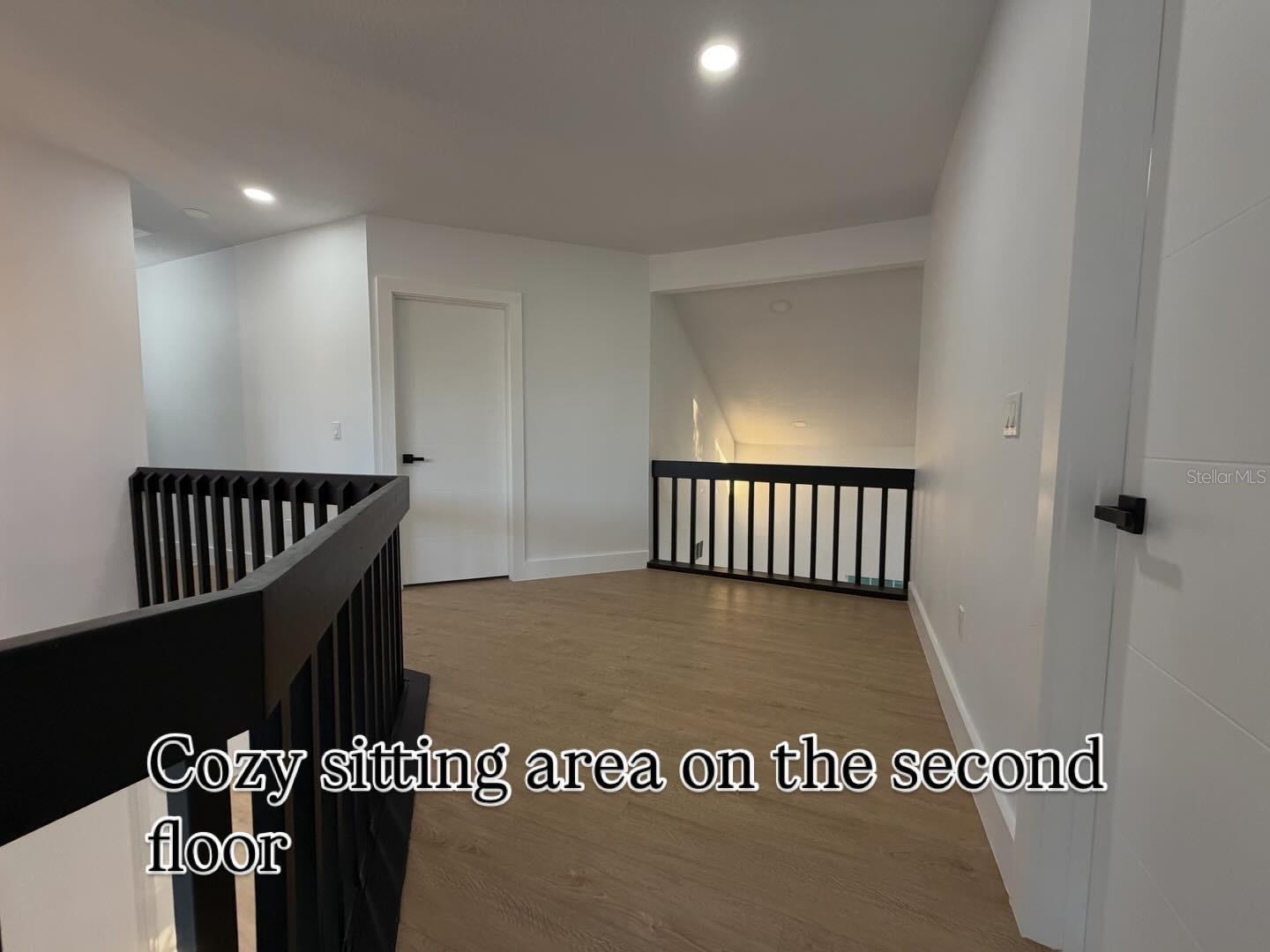 Image 9 of 22 For 2462 Albany Drive