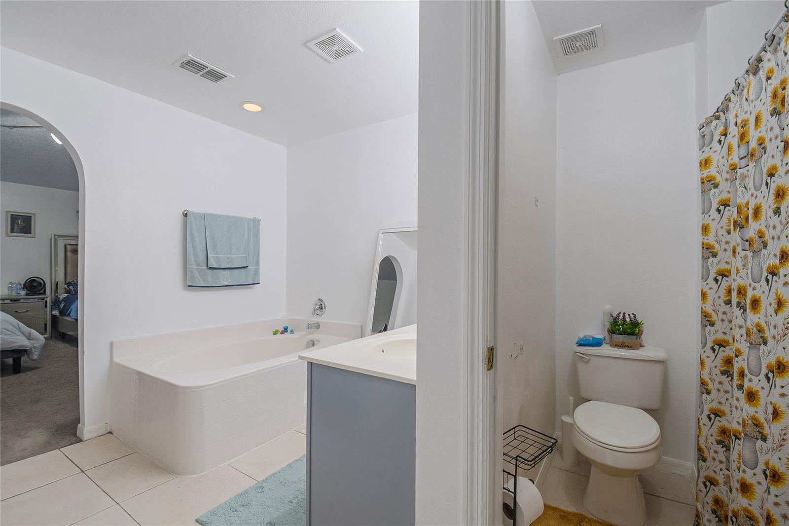 Image 24 of 36 For 6 Alicante Court