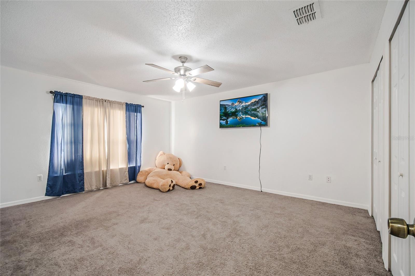 Image 28 of 36 For 6 Alicante Court