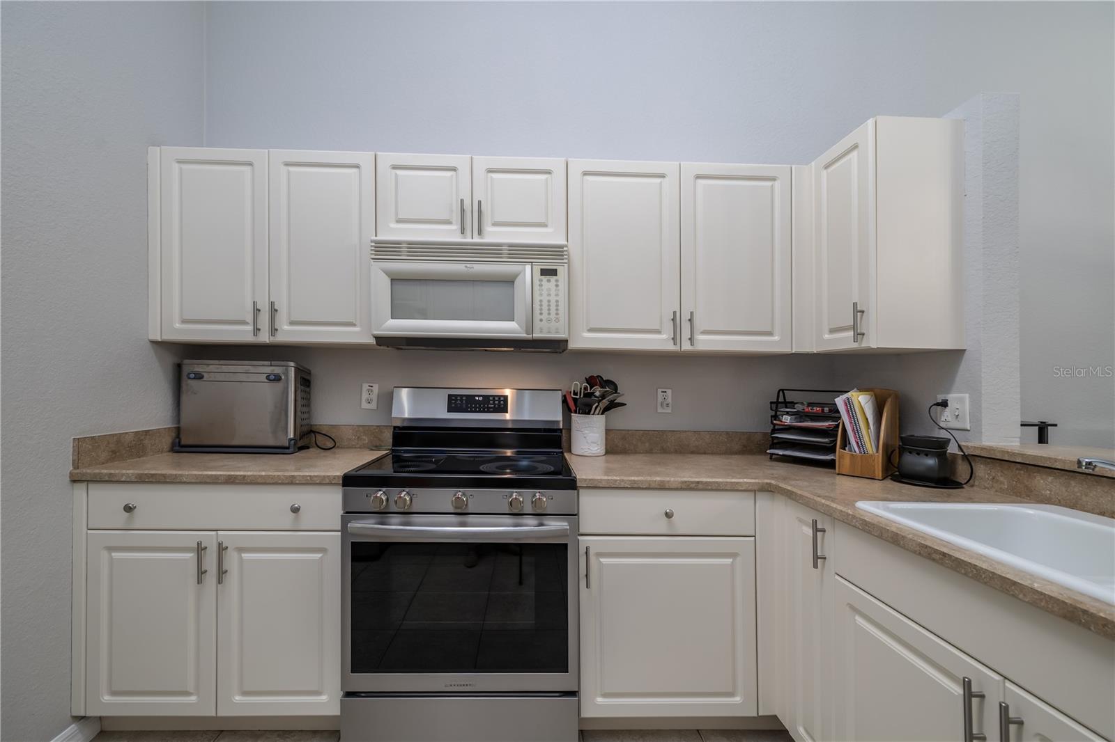 Image 11 of 27 For 1005 Alabama Avenue