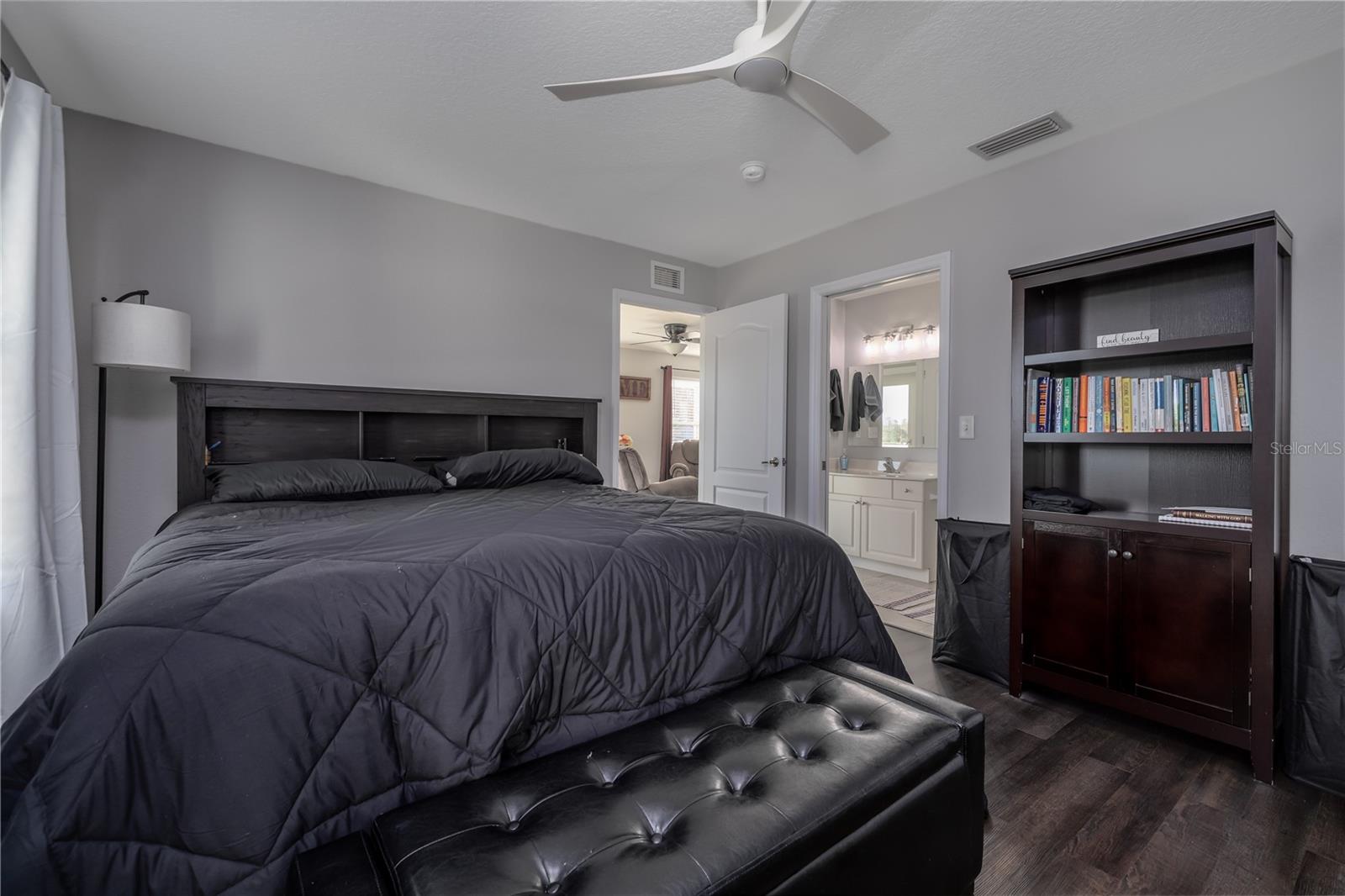 Image 16 of 27 For 1005 Alabama Avenue