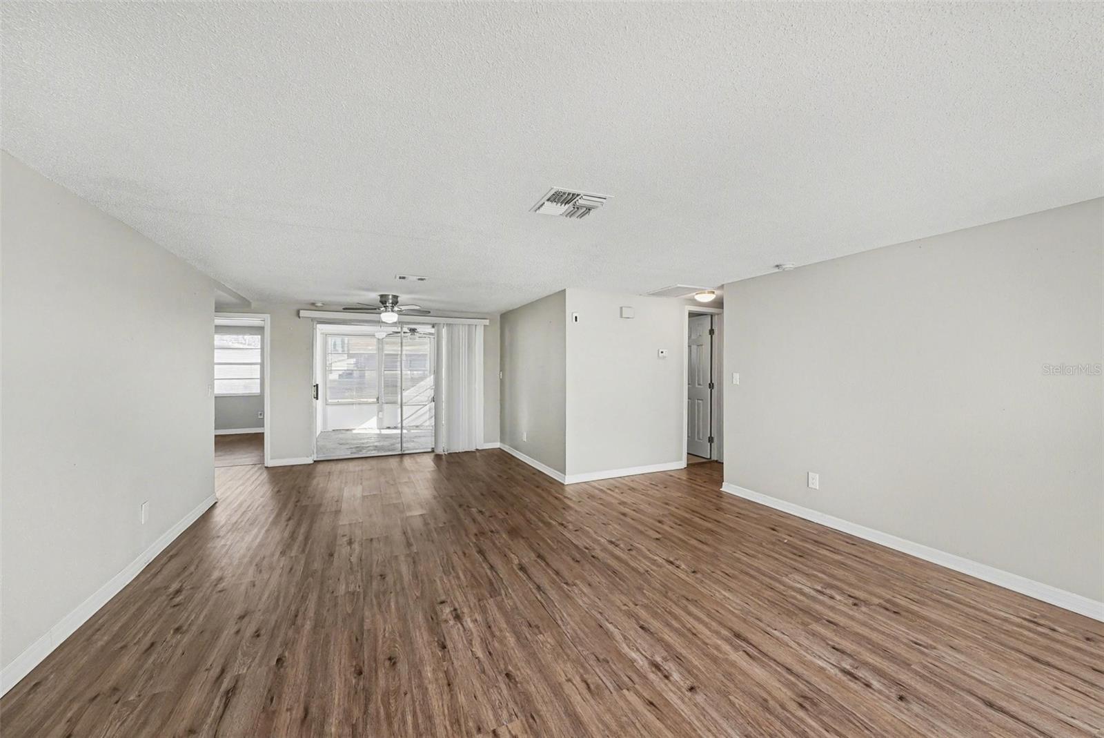 Image 3 of 15 For 7321 Rosarian Drive