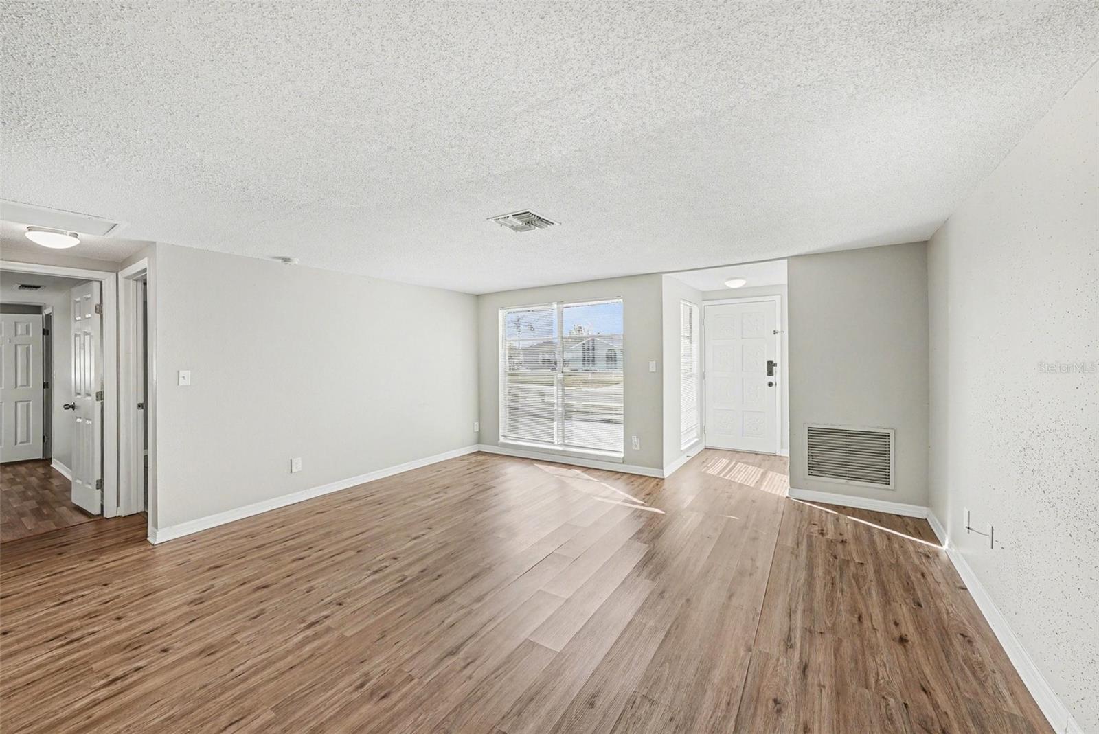 Image 4 of 15 For 7321 Rosarian Drive