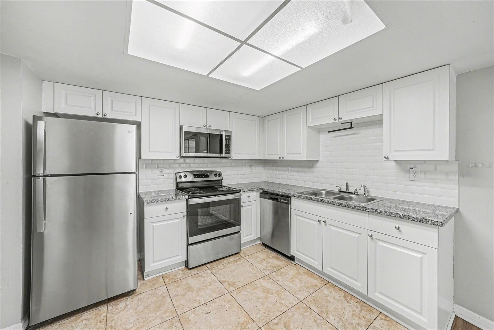 Image 6 of 15 For 7321 Rosarian Drive