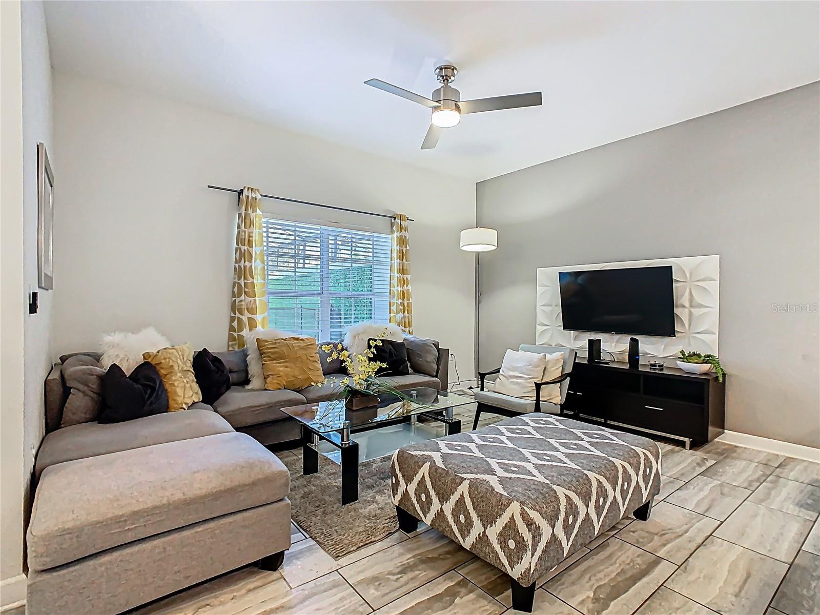 Image 5 of 36 For 1579 Moon Valley Dr