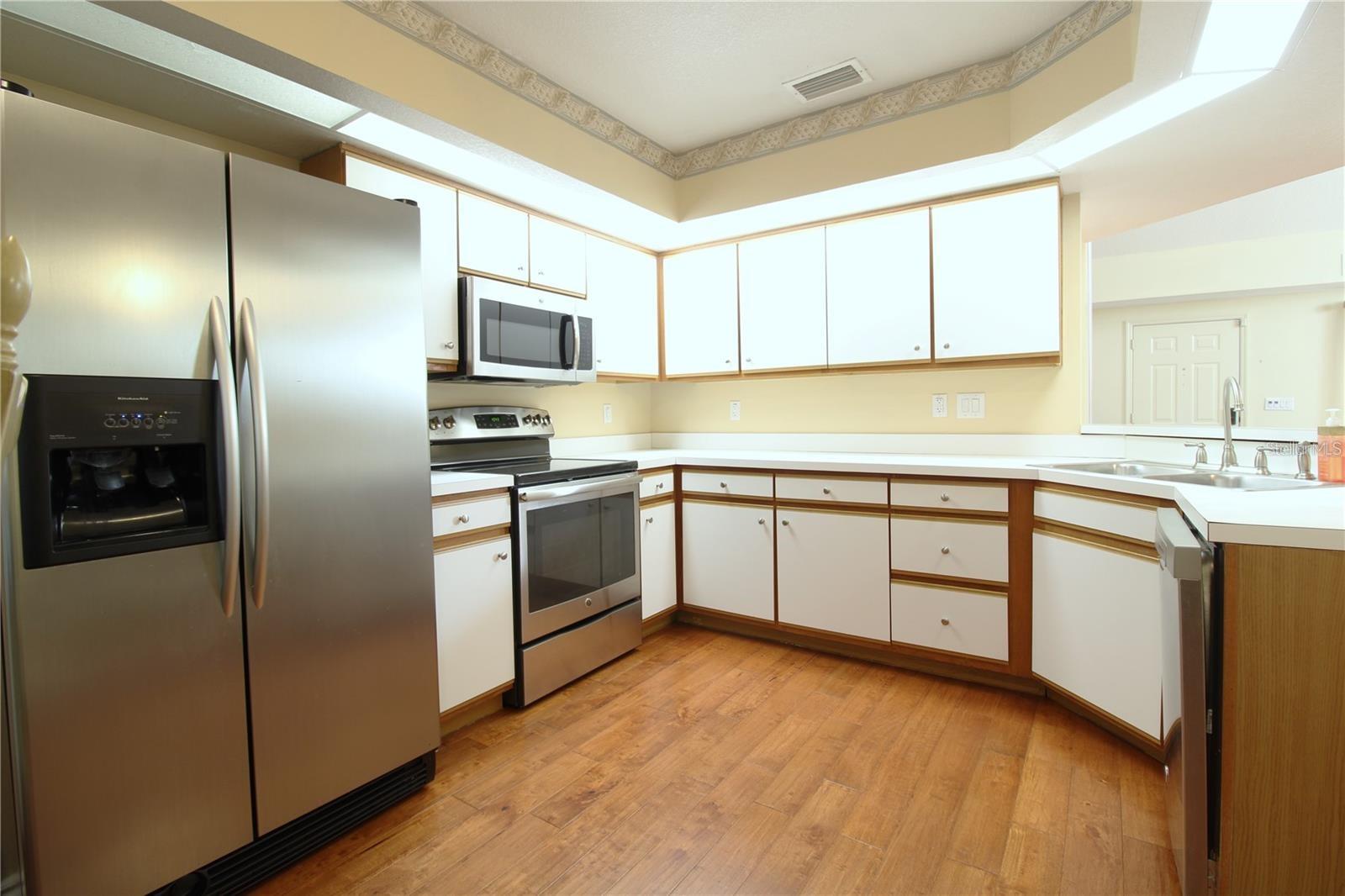 Image 12 of 44 For 2210 Maryday Court