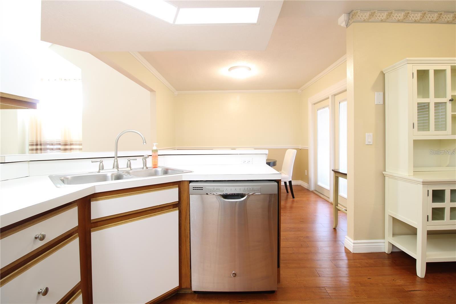 Image 16 of 44 For 2210 Maryday Court