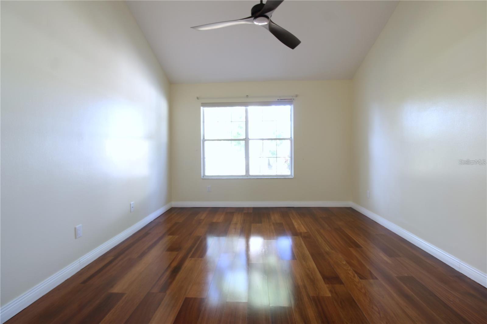 Image 18 of 44 For 2210 Maryday Court