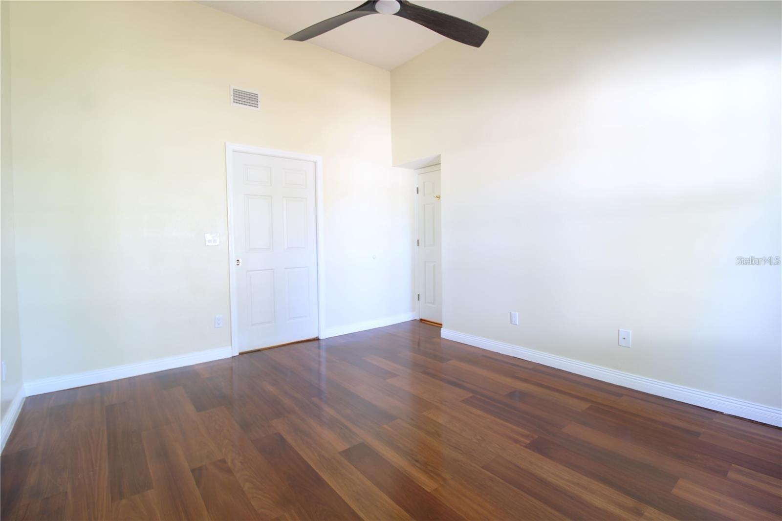 Image 19 of 44 For 2210 Maryday Court