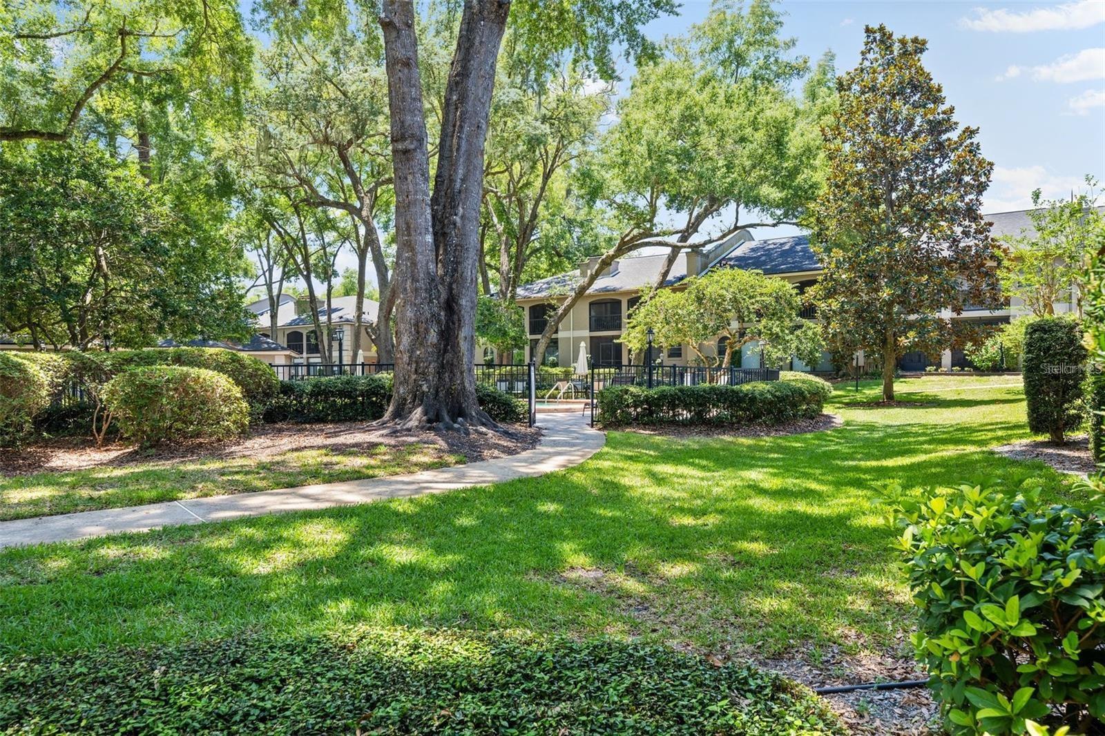 Image 33 of 82 For 1055 Kensington Park Drive 808