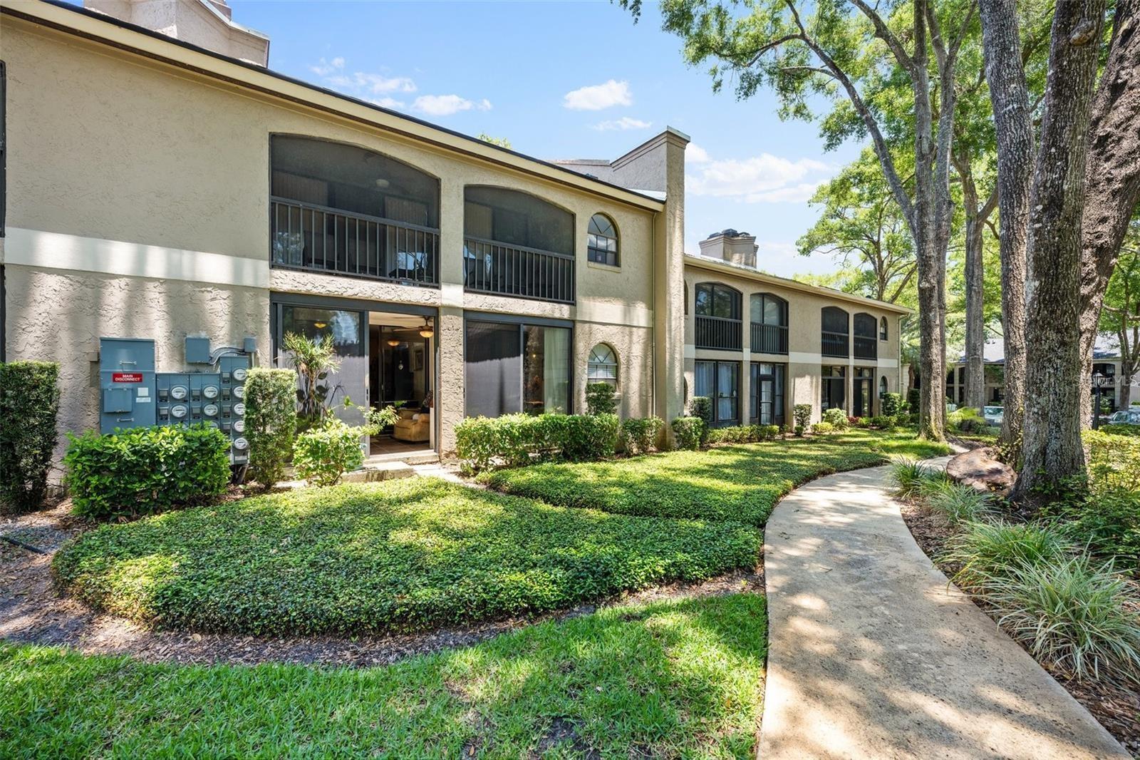 Image 8 of 82 For 1055 Kensington Park Drive 808