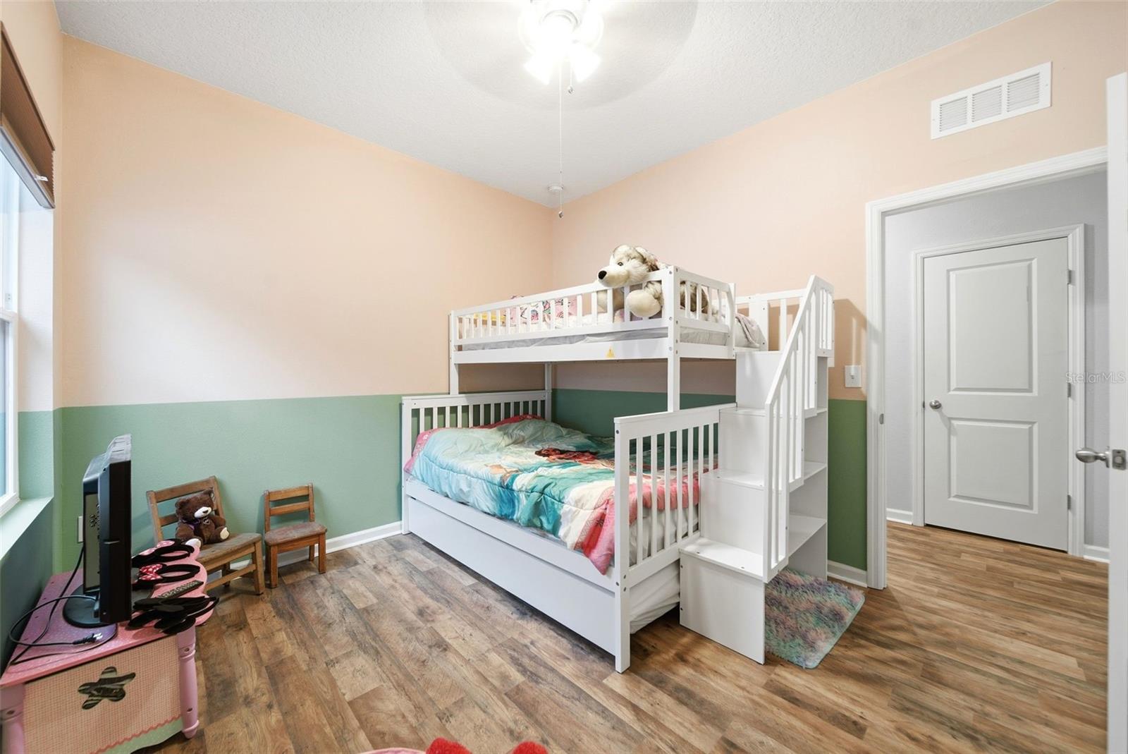 Image 9 of 17 For 1151 Lycaste Drive