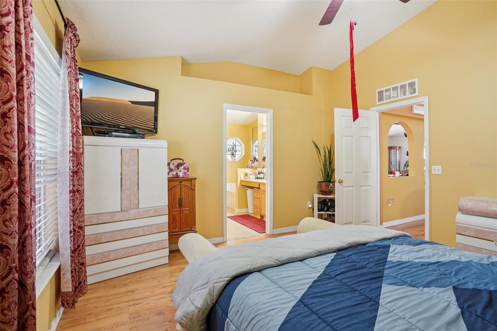 Image 33 of 55 For 2315 Belfry Way