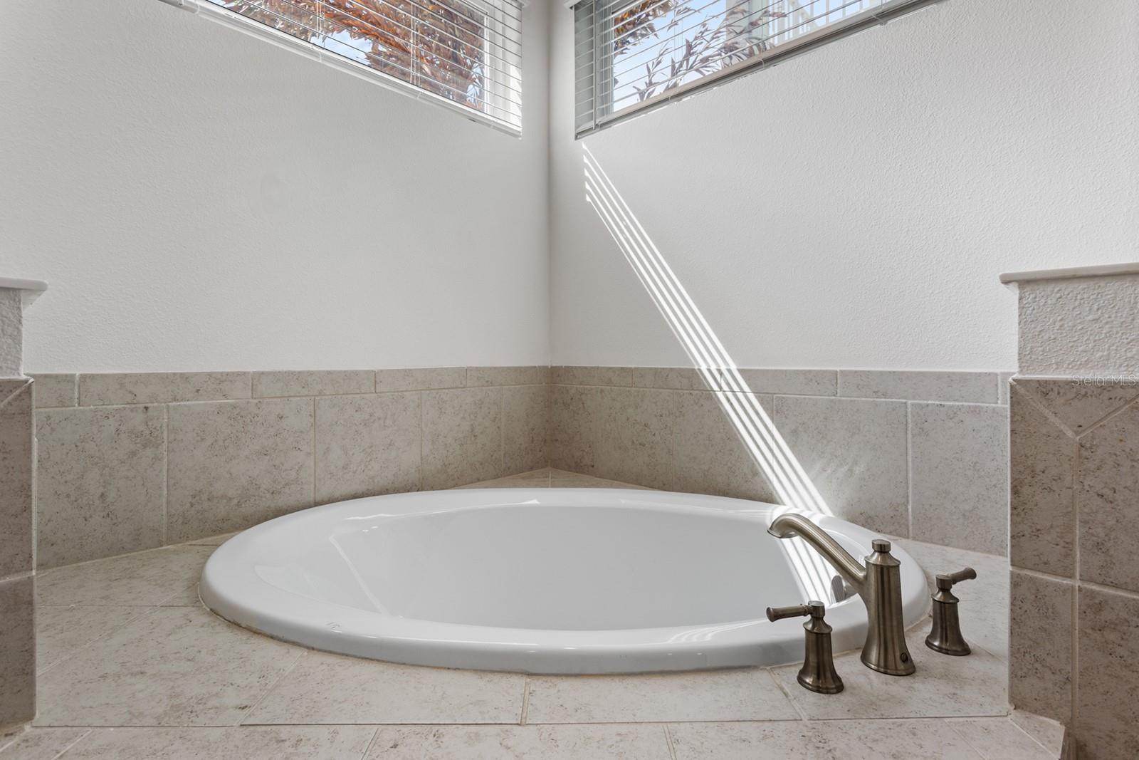 Image 20 of 63 For 7996 Lost Shaker Lane