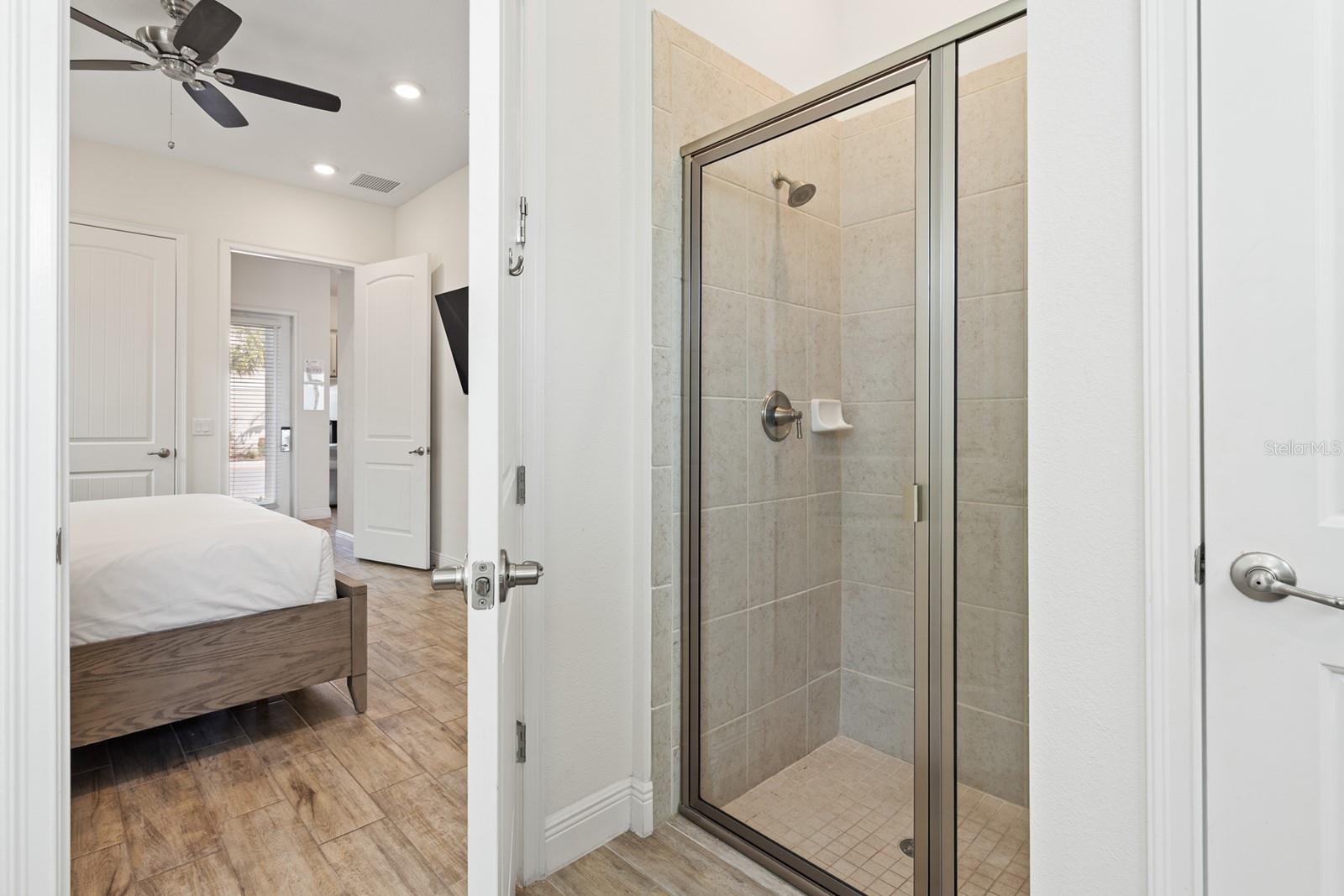 Image 21 of 63 For 7996 Lost Shaker Lane