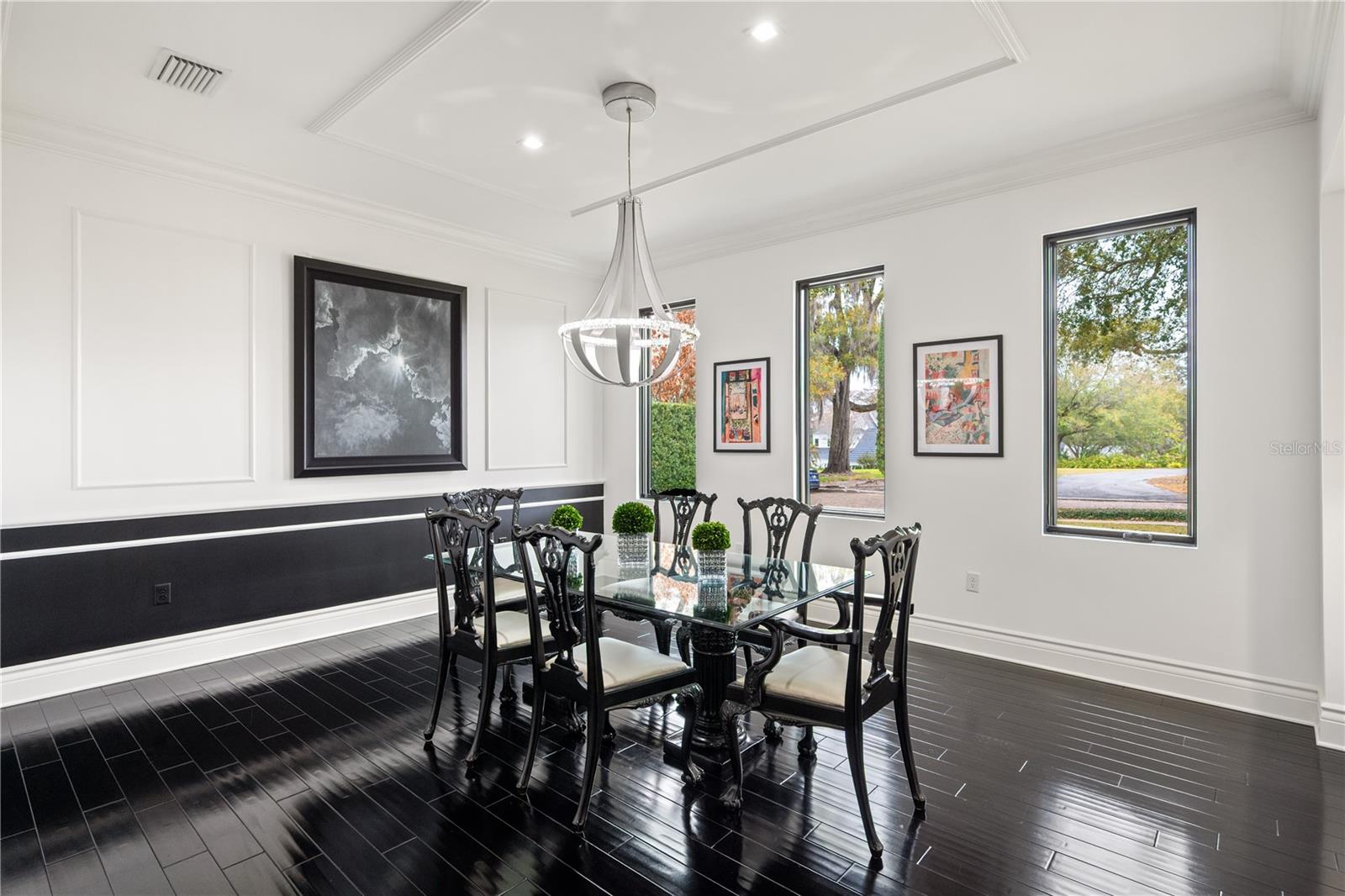 Image 13 of 52 For 1581 Forest Avenue