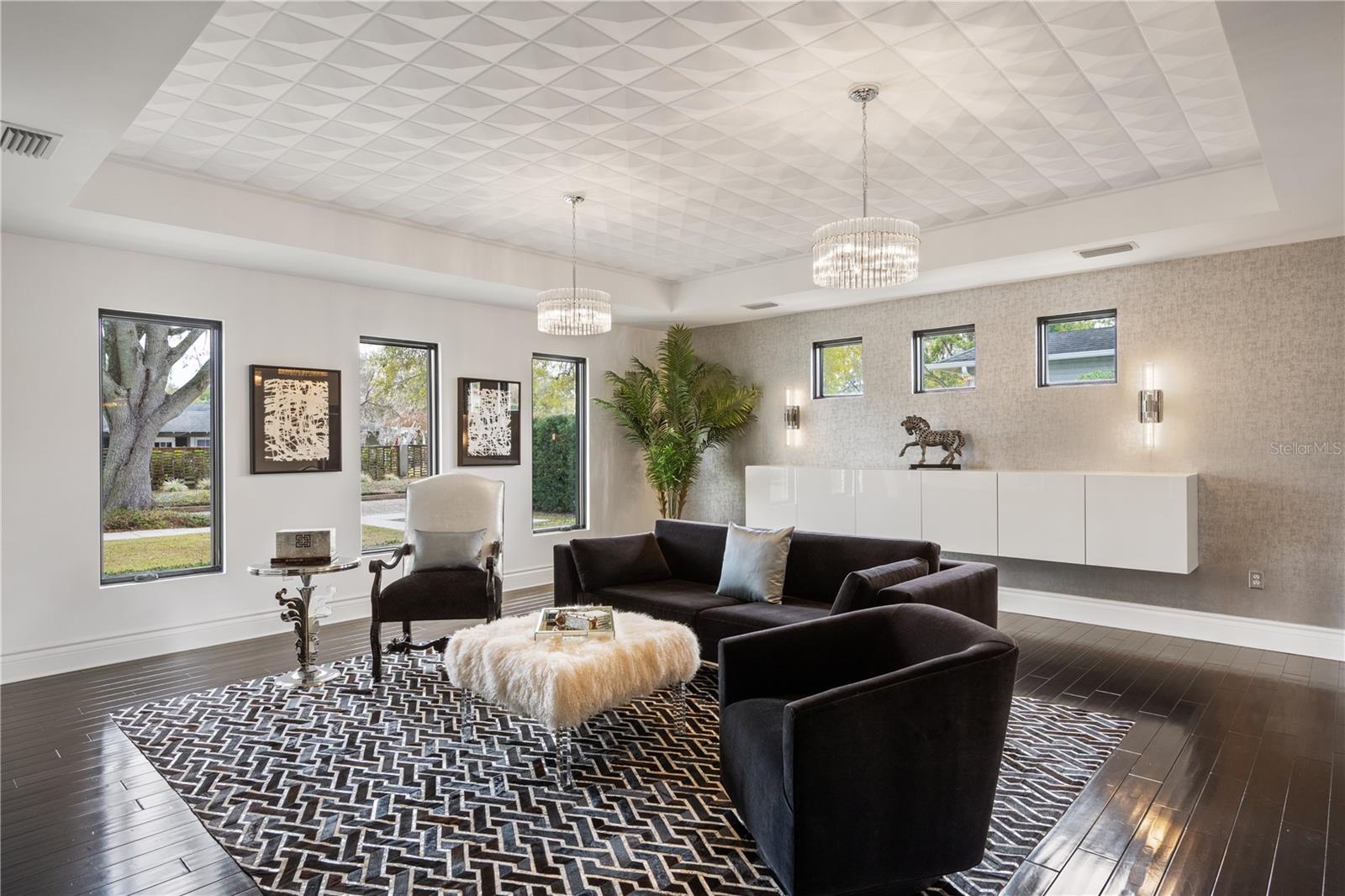 Image 14 of 52 For 1581 Forest Avenue