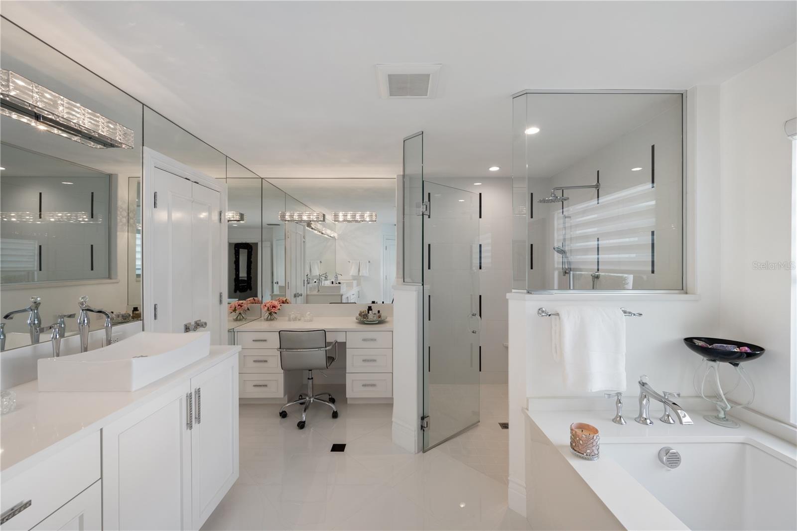 Image 20 of 52 For 1581 Forest Avenue