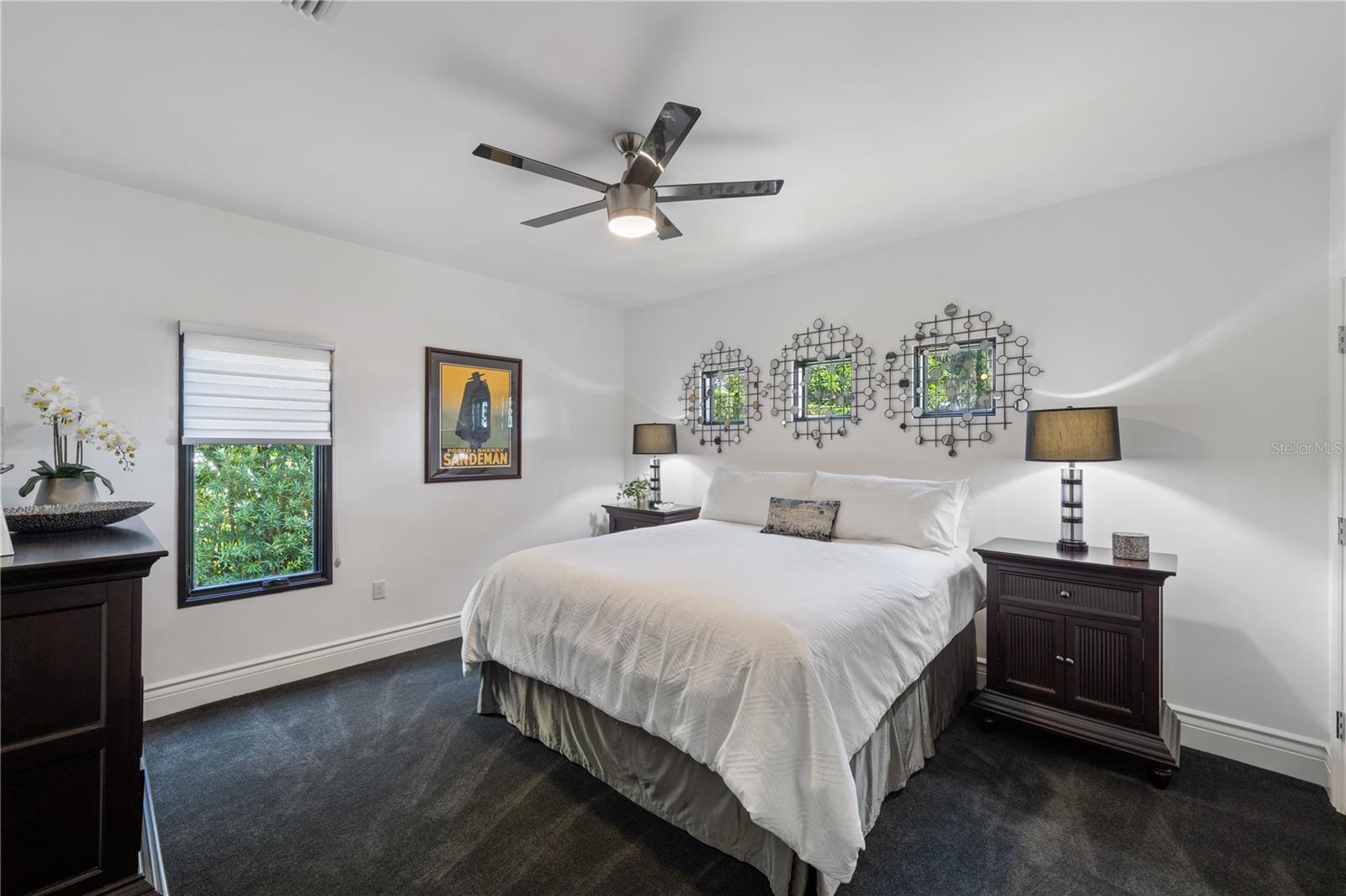 Image 23 of 52 For 1581 Forest Avenue