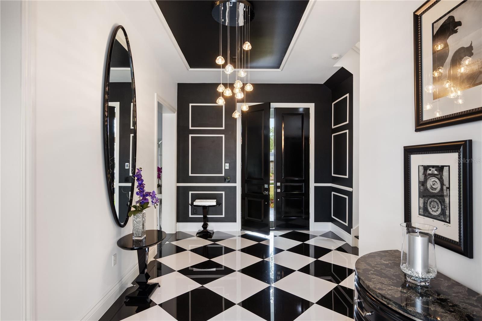 Image 3 of 52 For 1581 Forest Avenue