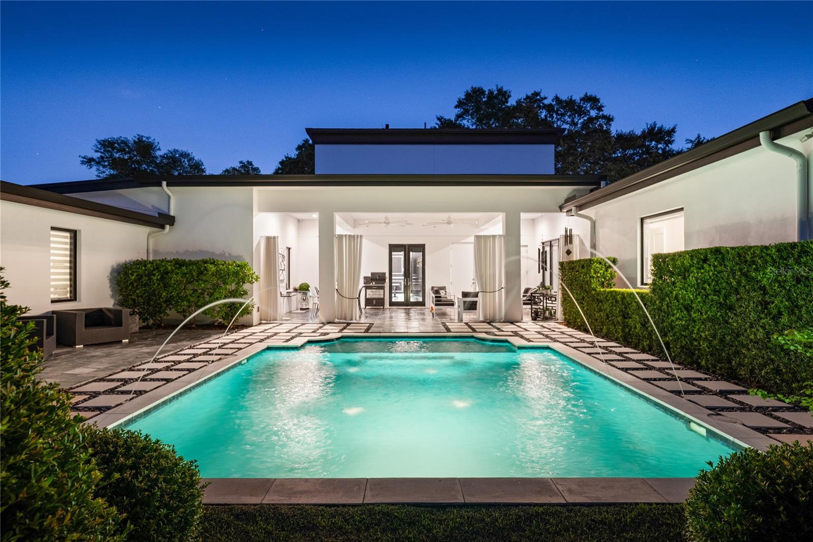 Image 36 of 52 For 1581 Forest Avenue