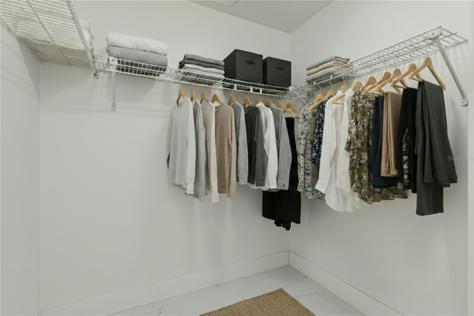 Image 19 of 49 For 649 Remington Oak Drive