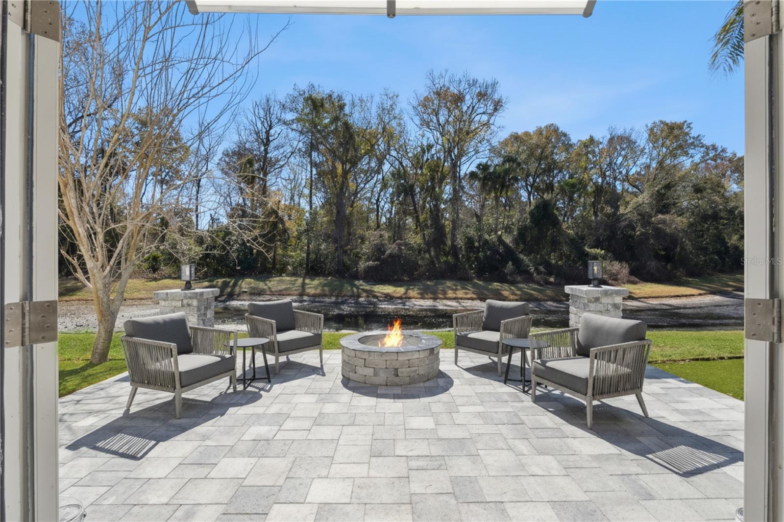 Image 28 of 49 For 649 Remington Oak Drive