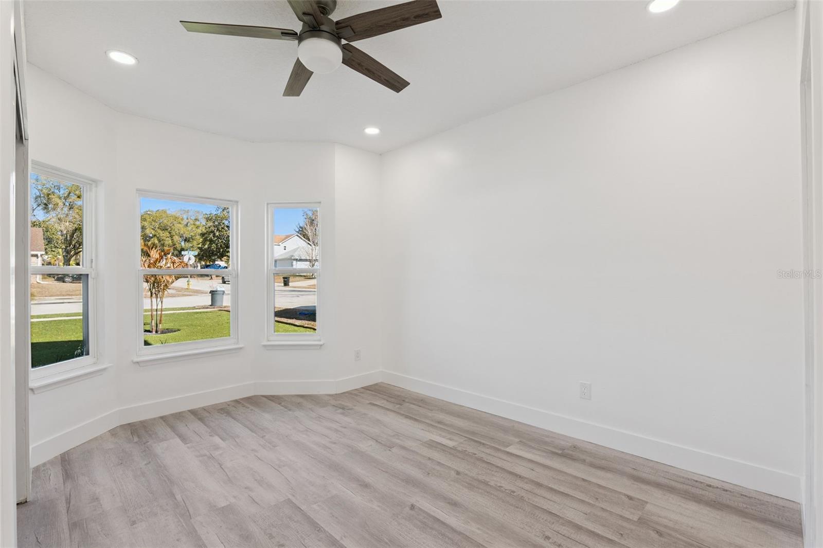 Image 35 of 49 For 649 Remington Oak Drive