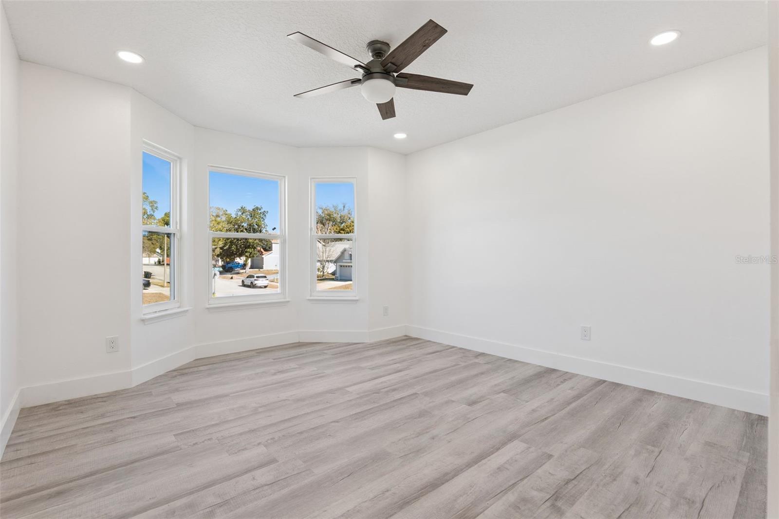 Image 36 of 49 For 649 Remington Oak Drive