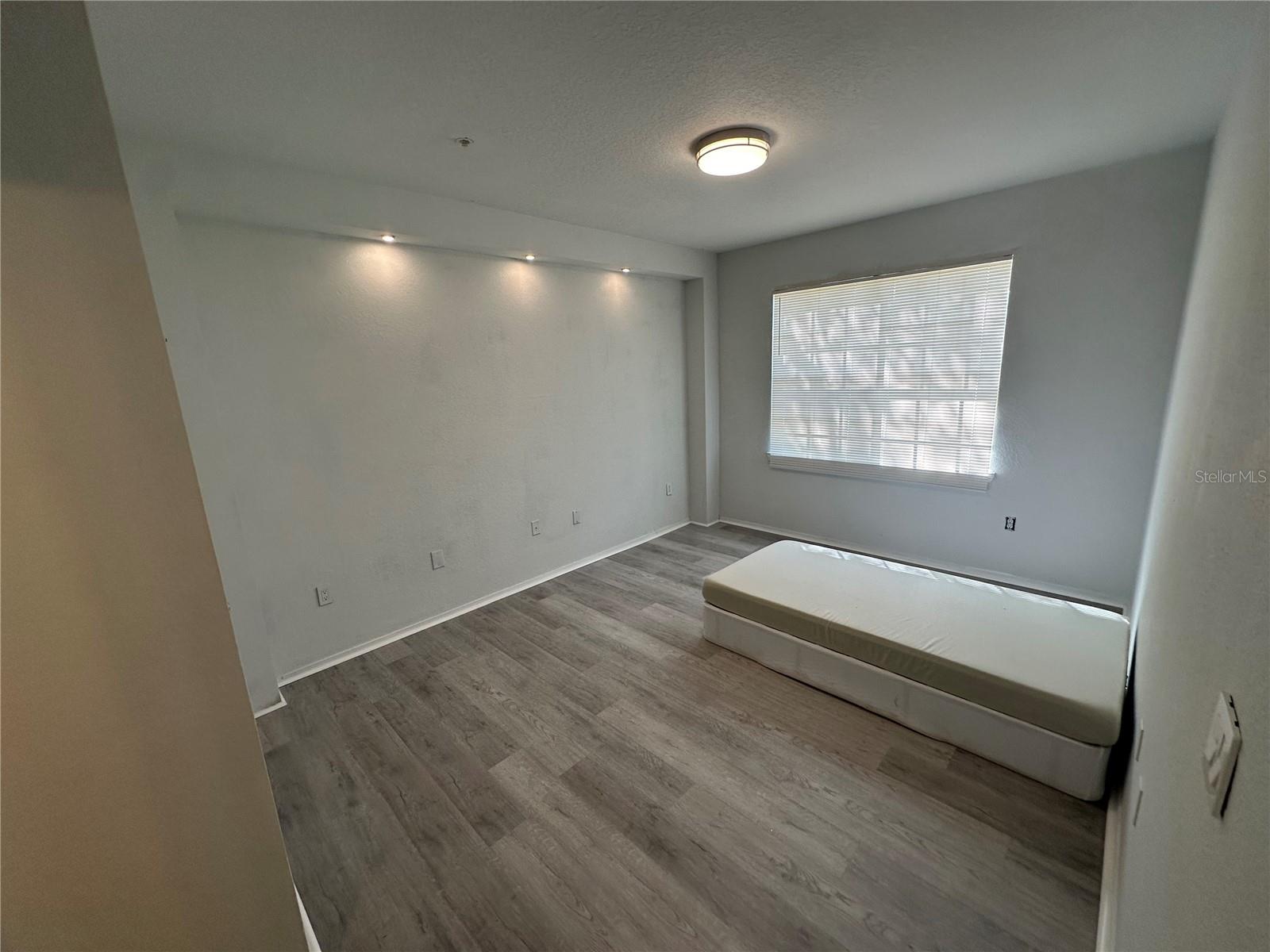 Image 13 of 32 For 2598 Robert Trent Jones Drive 1027