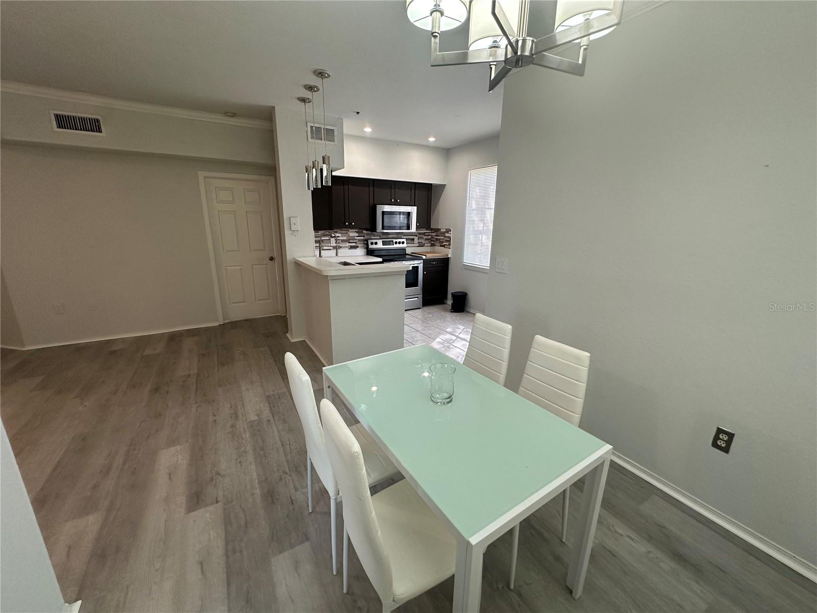 Image 8 of 32 For 2598 Robert Trent Jones Drive 1027