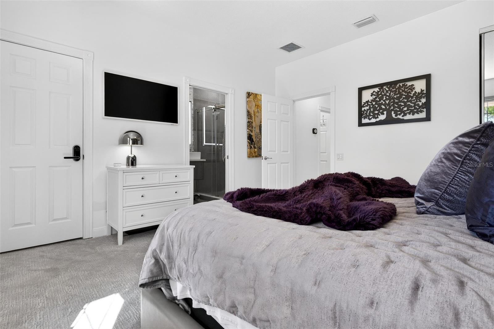 Image 52 of 69 For 11963 James Bay Drive