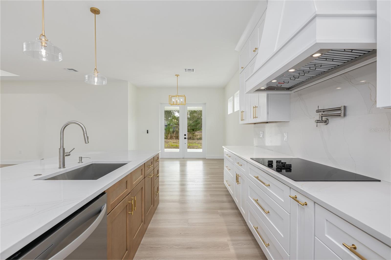 Image 11 of 45 For 42845 Honeysuckle Street