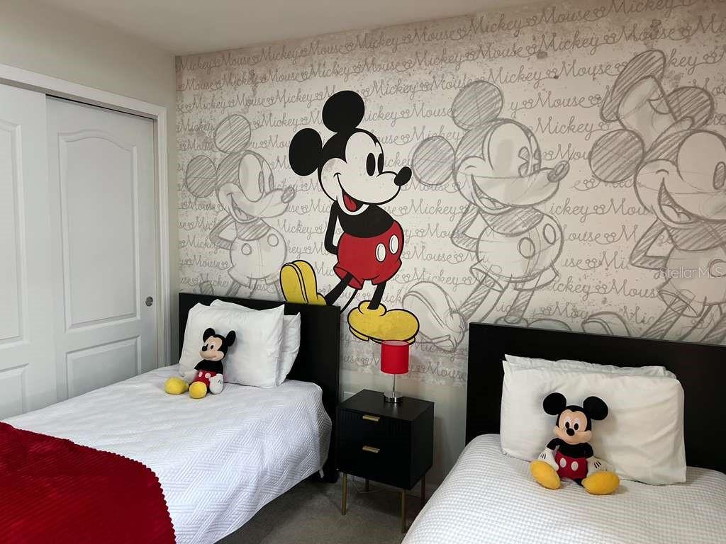 Image 25 of 35 For 2458 Dubai Street