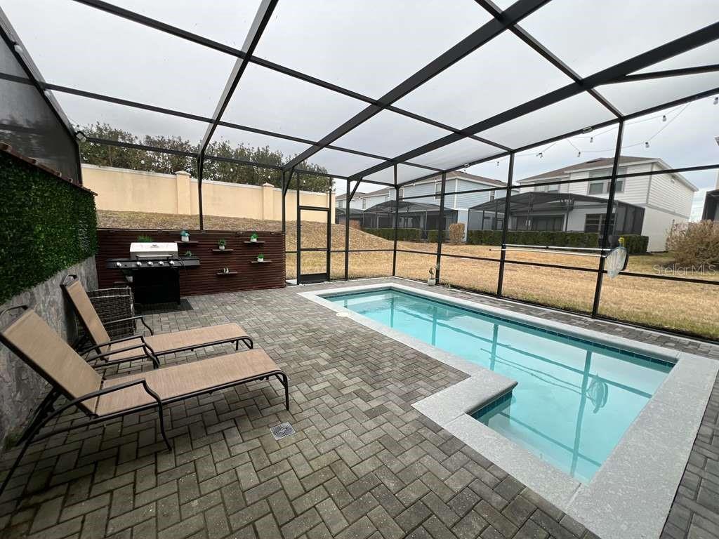 Image 31 of 35 For 2458 Dubai Street