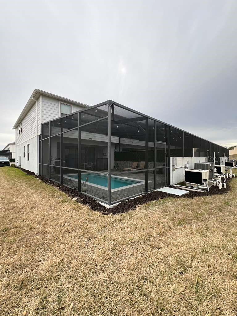 Image 34 of 35 For 2458 Dubai Street