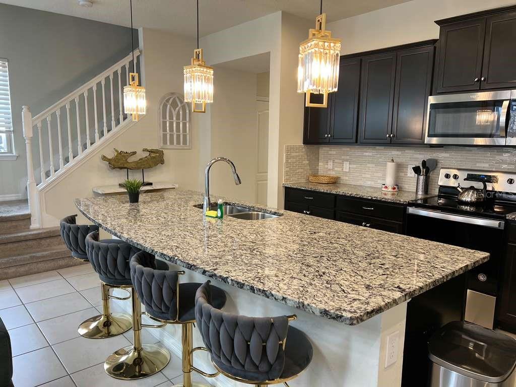 Image 6 of 35 For 2458 Dubai Street