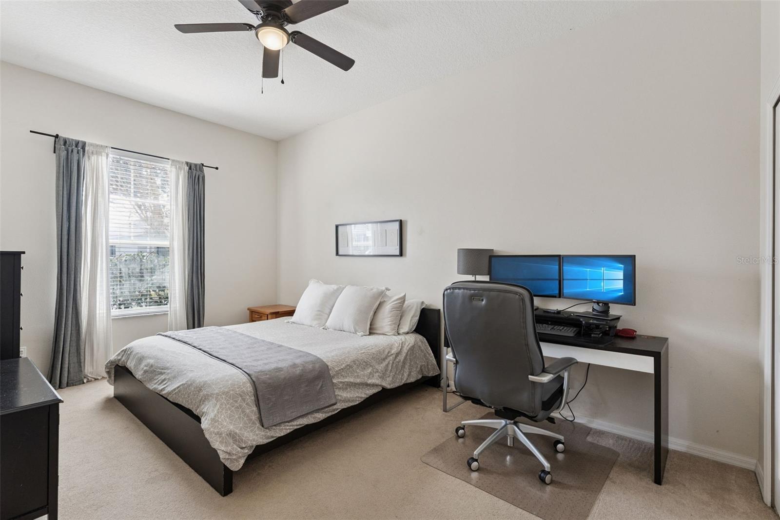 Image 19 of 41 For 13237 Fossick Road