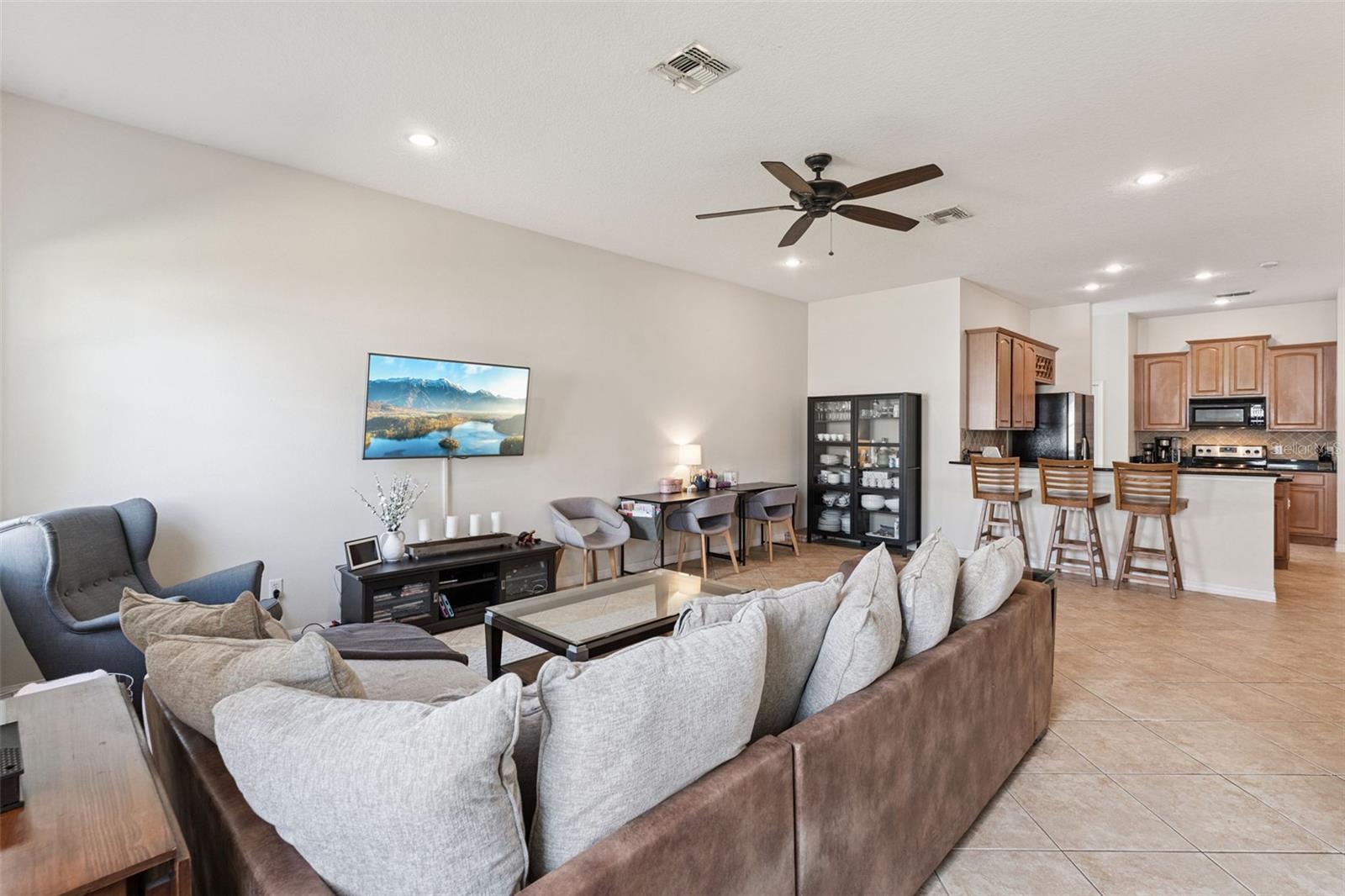 Image 8 of 41 For 13237 Fossick Road