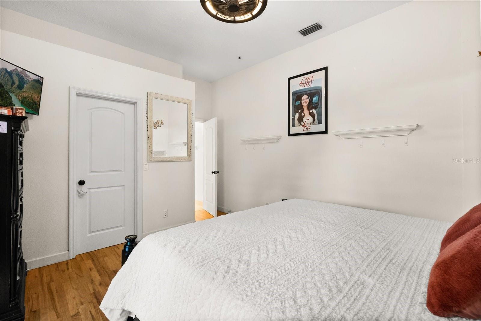 Image 24 of 58 For 13123 Luntz Point Lane