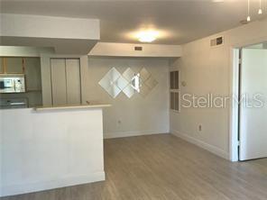 Image 6 of 17 For 3034 Parkway Boulevard 202