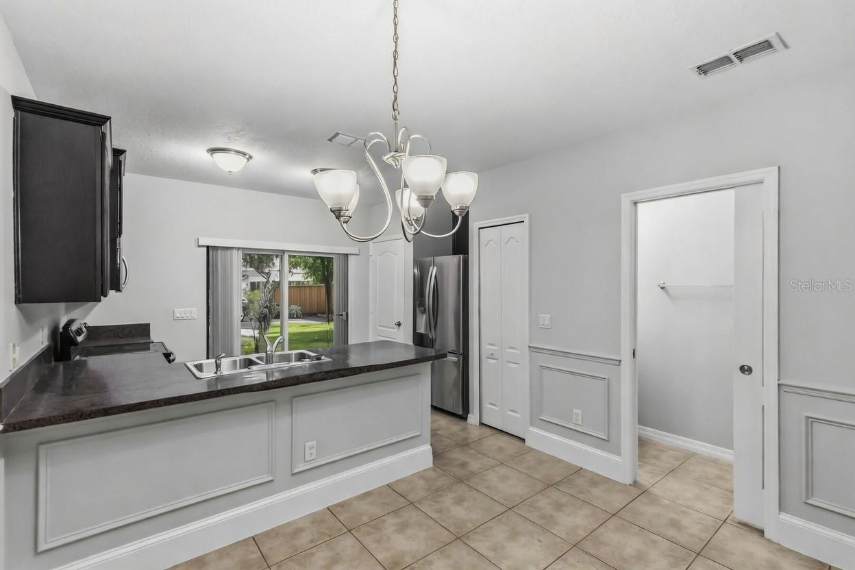 Image 9 of 18 For 1251 Trillium Park Lane