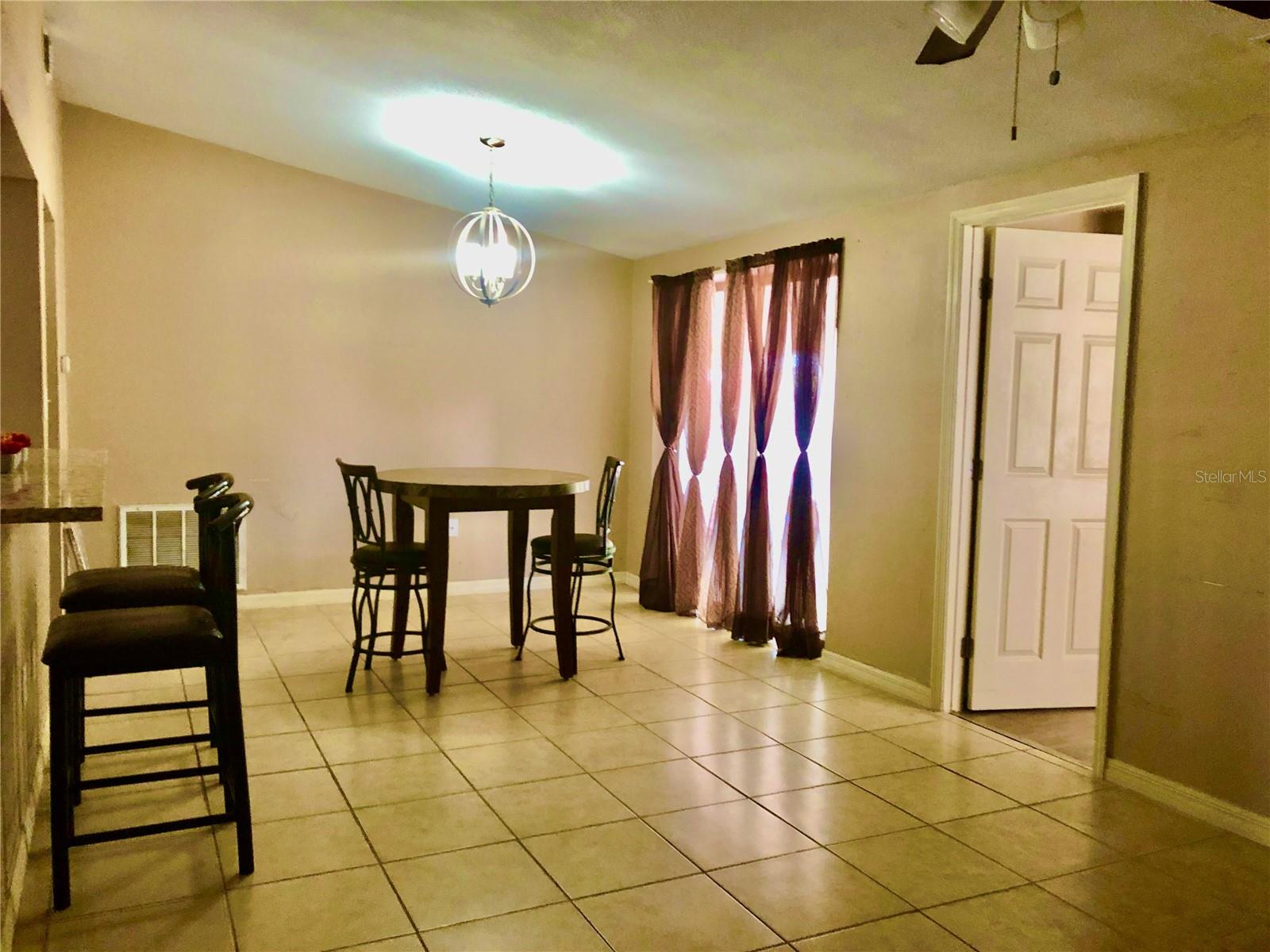 Image 5 of 15 For 7537 Jasmine Boulevard