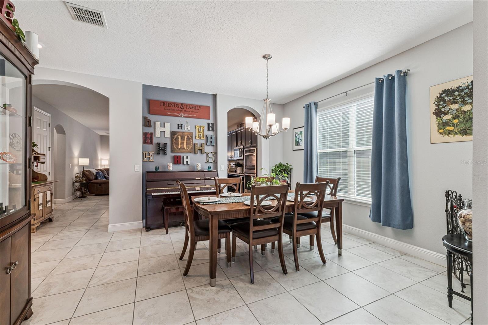 Image 10 of 65 For 262 Oakmont Reserve Drive