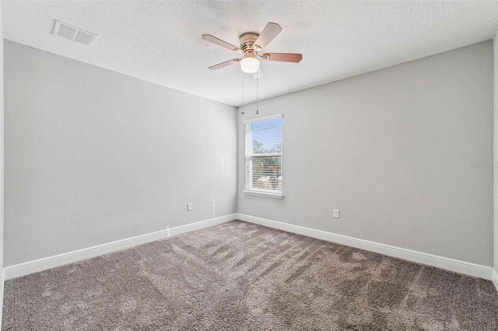 Image 27 of 65 For 262 Oakmont Reserve Drive