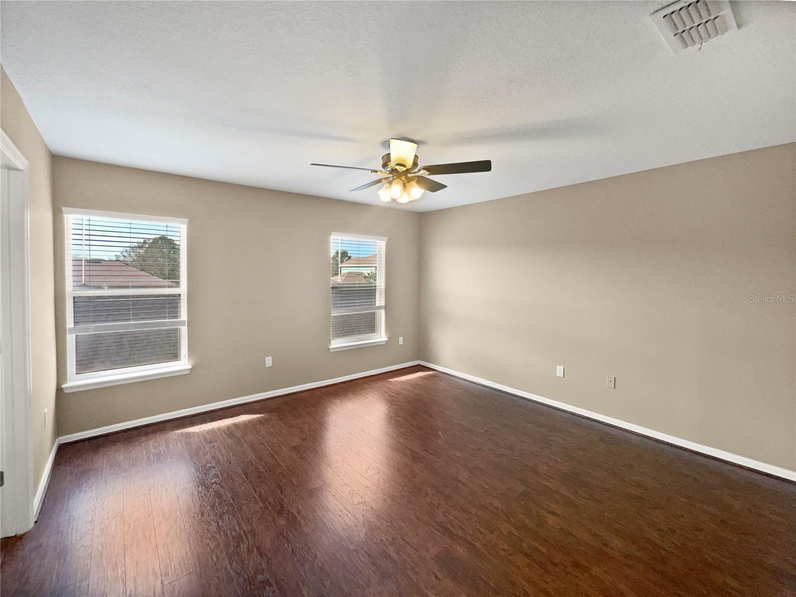 Image 12 of 27 For 2840 Grasmere View Parkway